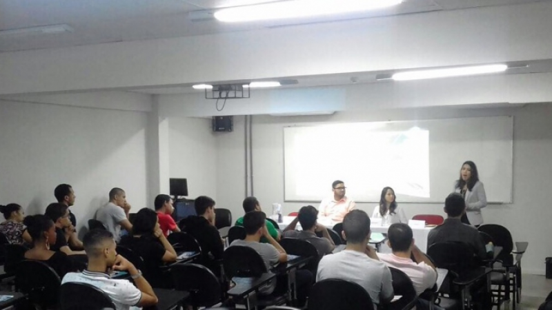 Mediamos uma mesa redonda na 3a edição do Estágio em Pauta organizada pela Central de Carreira para os estudantes de EAETI